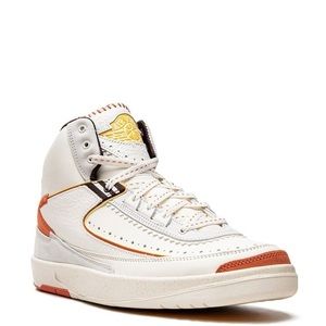 New Maison Chateau Rouge Air Jordan Retro 2, Men’s Size 12